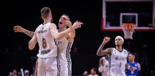 Danilo Anđušić; Davis Bertans; Frenk Mejson