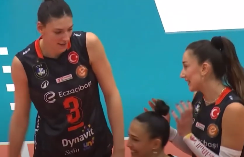 Tijana Bošković, Ezačibaši