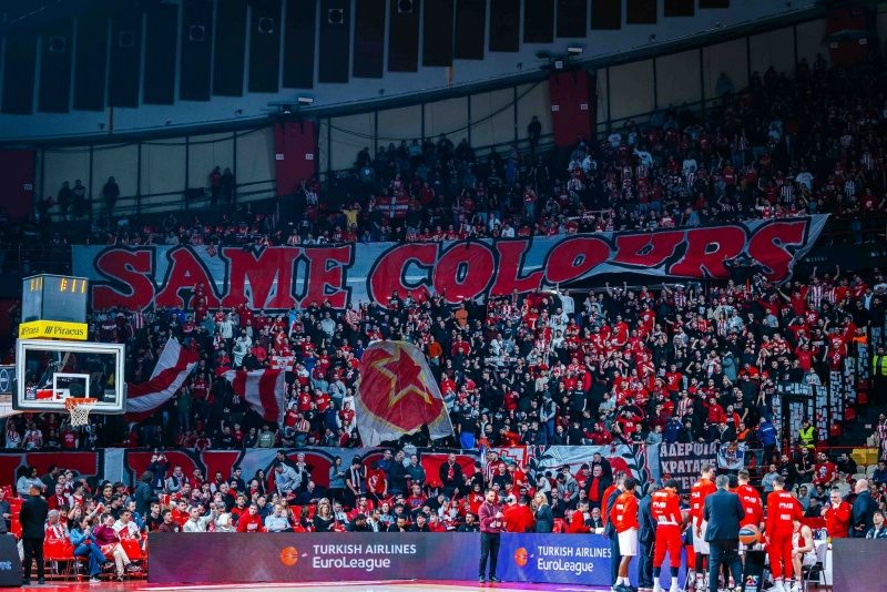 Navijači, Olimpijakos-Zvezda, Pobeda
